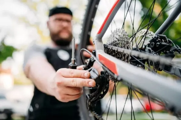 Kit de Ferramentas Essencial Para Cicloturismo: O Que Levar Para Reparos Rápidos
